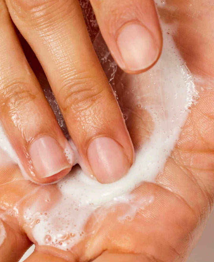 Soothing Jelly Milk Makeup Remover - Image 10