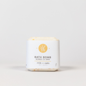 Milk + Oats Bath Bomb - Image 1